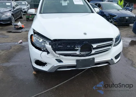 2019 Mercedes-Benz Glc 300 4Matic z USA, uszkodzony, nr VIN WDC0G4KB5KV142216